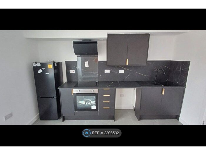 1 Bedroom Flat To Rent In Poplar Road, Smethwick, B66