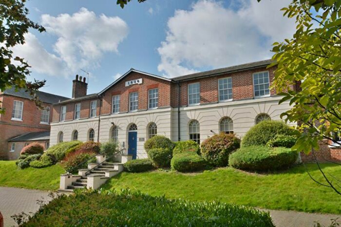 1 Bedroom Apartment To Rent In The Cloisters, Andover, SP10