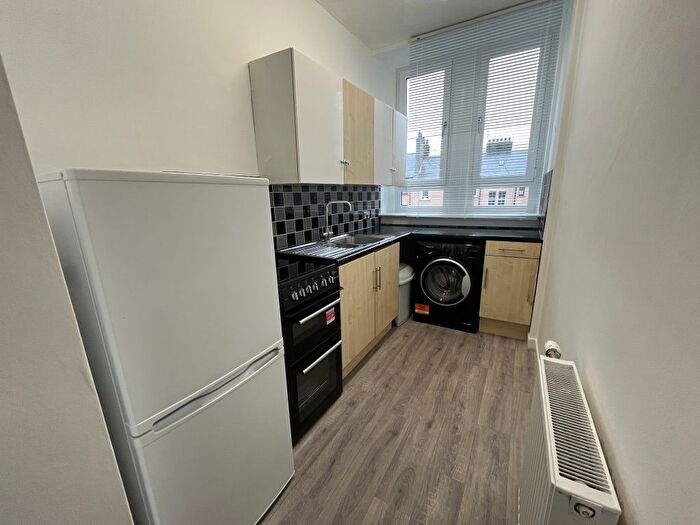 1 Bedroom Flat To Rent In Flat Erskine Street, Dundee, DD4