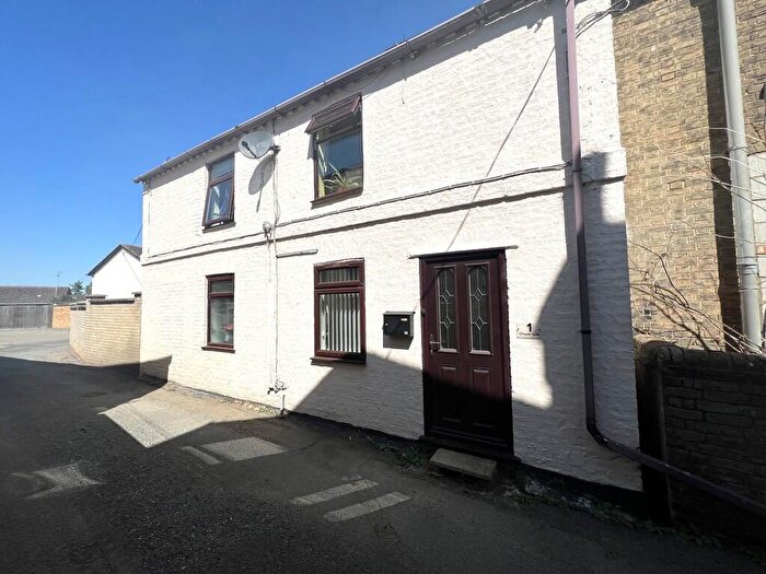 3 Bedroom Detached House For Sale In Chapel Lane, Chatteris, Cambs., PE16