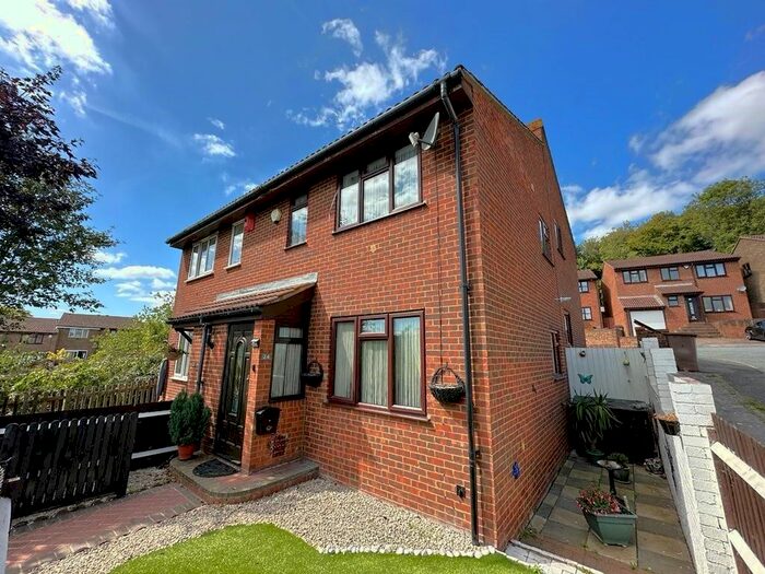 1 Bedroom Semi-Detached House To Rent In Raleigh Close, Chatham, ME5