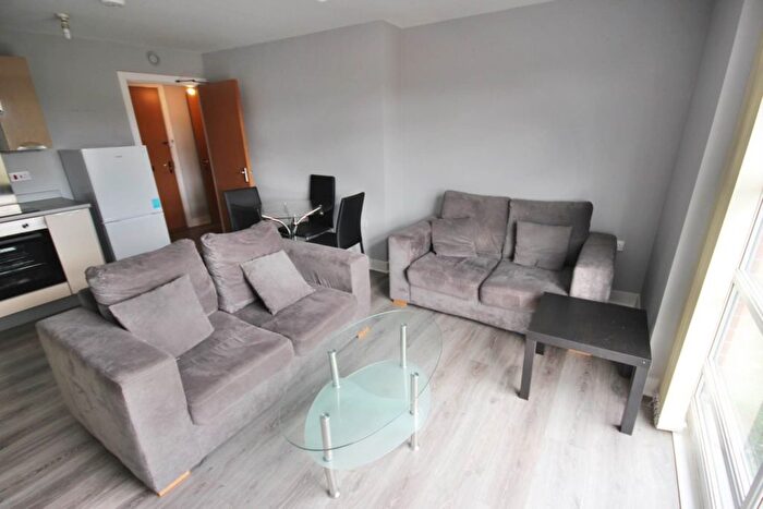 2 Bedroom Flat To Rent In Renolds House, Everade Street, Salford, M5