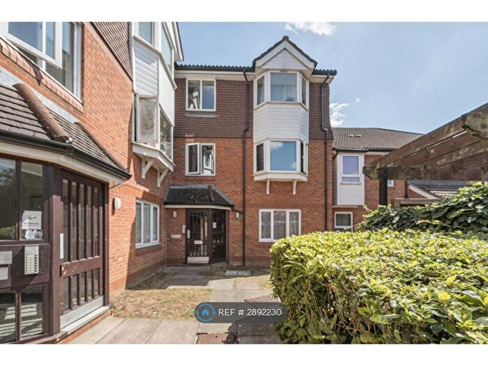 2 Bedroom Flat To Rent In Noble Court, Mitcham, CR4
