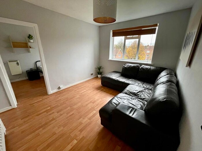 1 Bedroom Flat To Rent In Griffin Court, Birmingham, B5