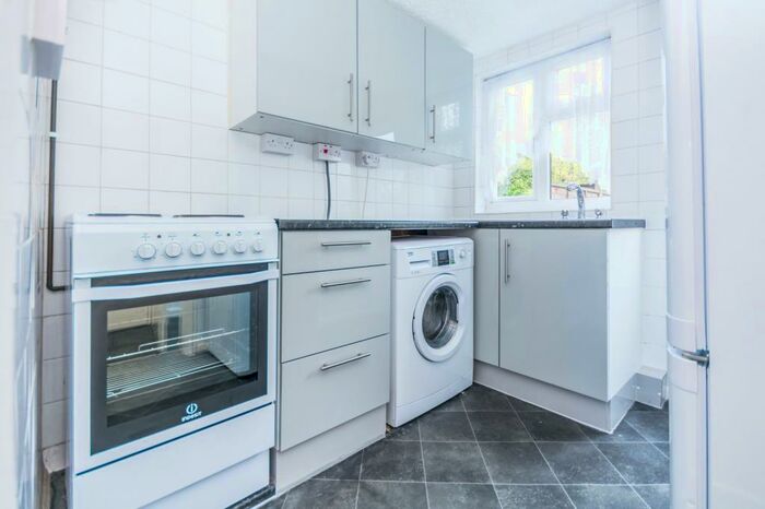 2 Bedroom Terraced House To Rent In Paradise Lane, B28