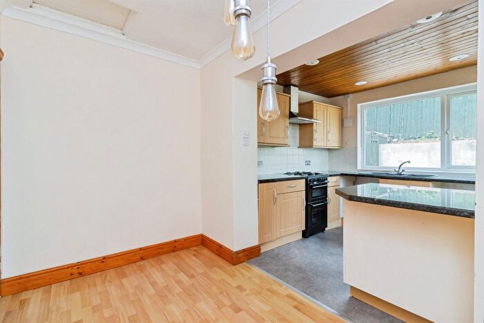 2 Bedroom Semi-Detached Bungalow For Sale In Carlton Drive, Preston, Paignton, TQ3