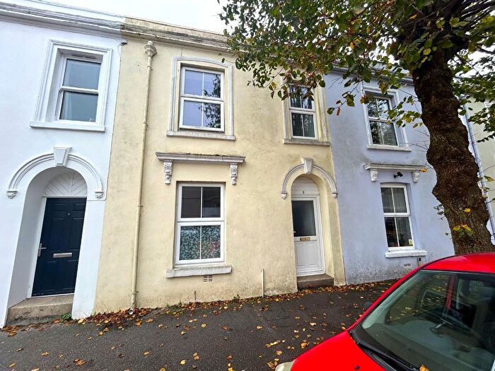 5 Bedroom Property To Rent In Clifton Place, Falmouth, TR11
