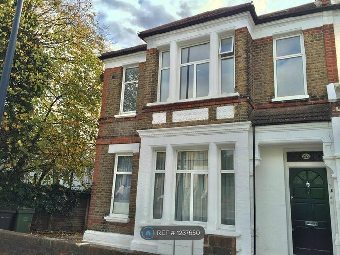 2 Bedroom Flat To Rent In Stanstead Road, London, SE23