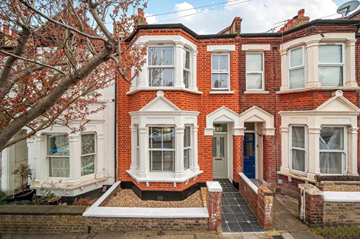 3 Bedroom Terraced House For Sale In Plum Lane, Woolwich, London, SE18