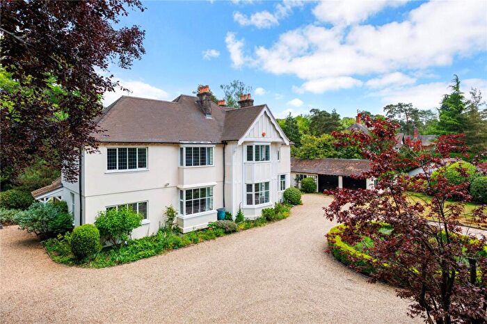 5 Bedroom Detached House For Sale In The Ridges, Finchampstead, Wokingham, RG40