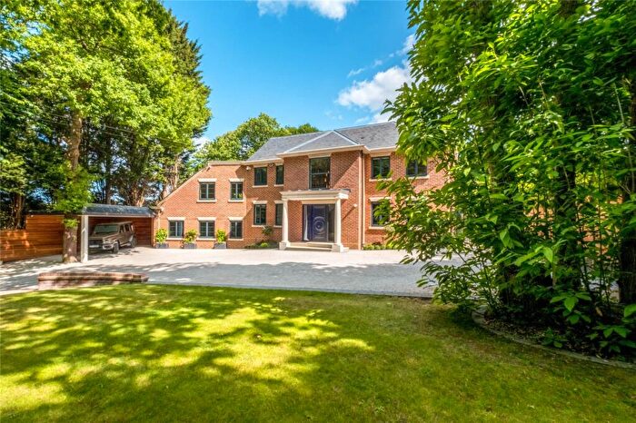 5 Bedroom Detached House For Sale In Pear Tree Lane, Shorne, Gravesend, Kent, DA12