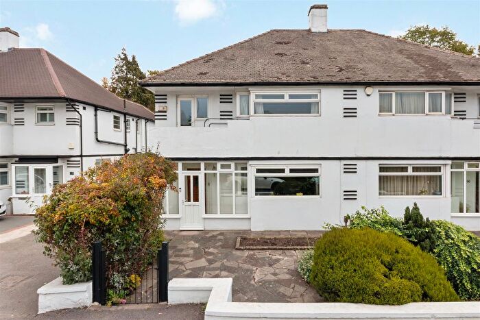 4 Bedroom Semi-detached House For Sale In Beverley Way, West Wimbledon, SW20
