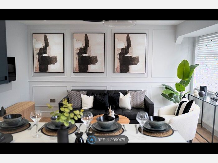 3 Bedroom Maisonette To Rent In Oakleigh Close, London, N20