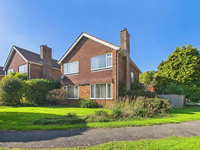 4 Bedroom Detached House For Sale In Lockitt Way, Kingston, Lewes, BN7