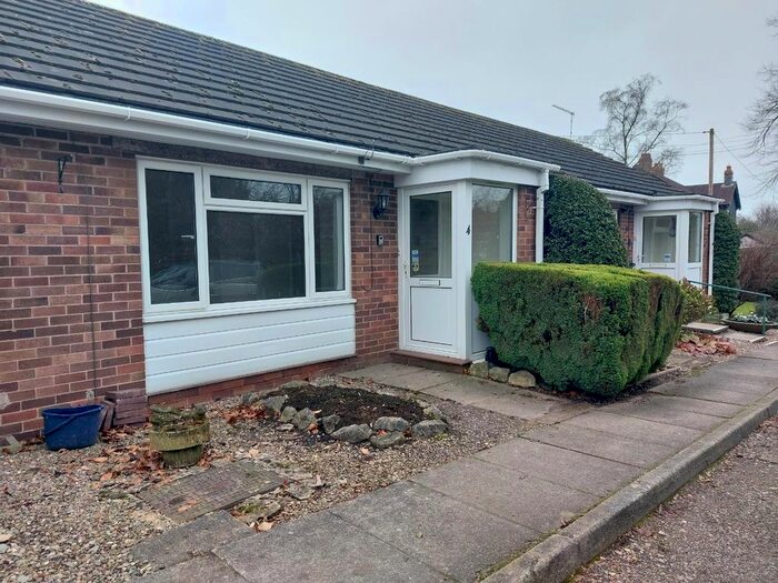 Bungalow To Rent In Richardson Close, Shavington, Crewe, CW2