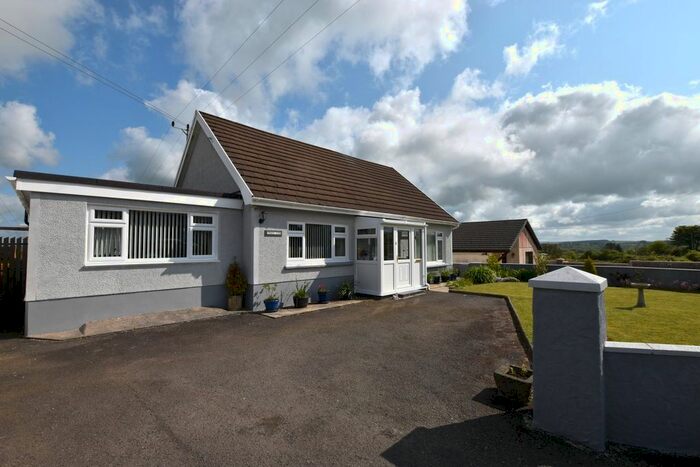 4 Bedroom Detached House For Sale In Rhos, Llandysul, SA44