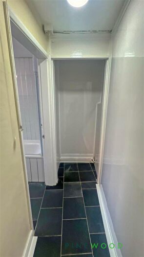 2 Bedroom Flat To Rent In Church Street, Clowne, Chesterfield, S43