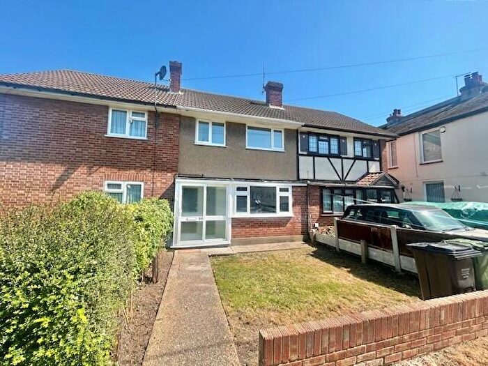 3 Bedroom Terraced House To Rent In Tattenham Road, Basildon, SS15