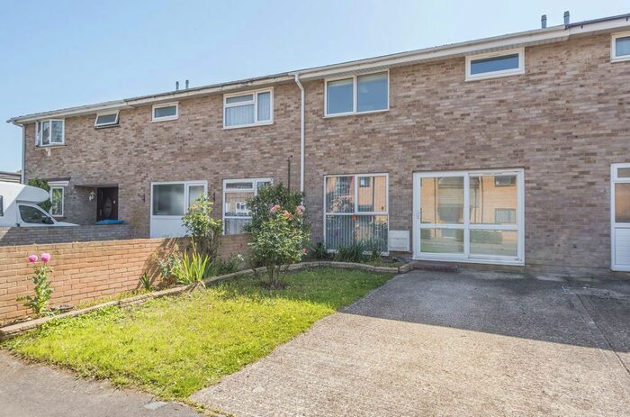 3 Bedroom Terraced House To Rent In Elm Close, Bassett Avenue, Southampton, SO16