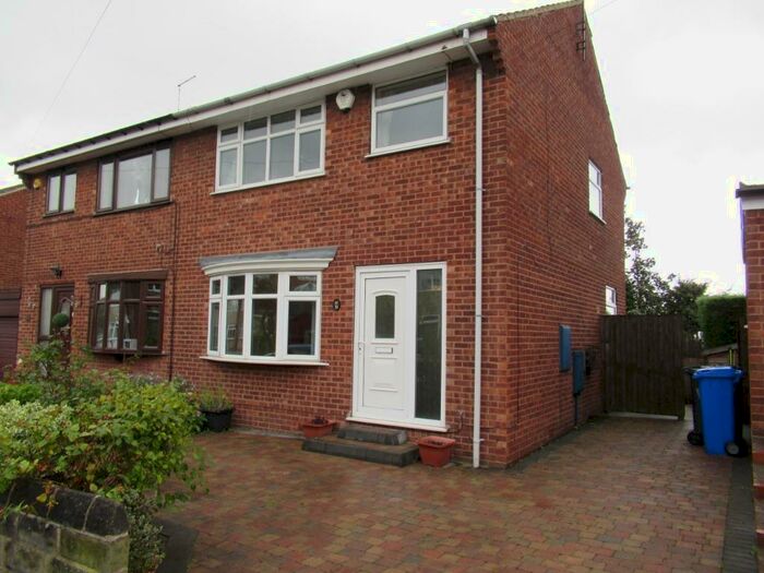 3 Bedroom Semi-Detached House To Rent In Beacon Way, Sheffield, S9