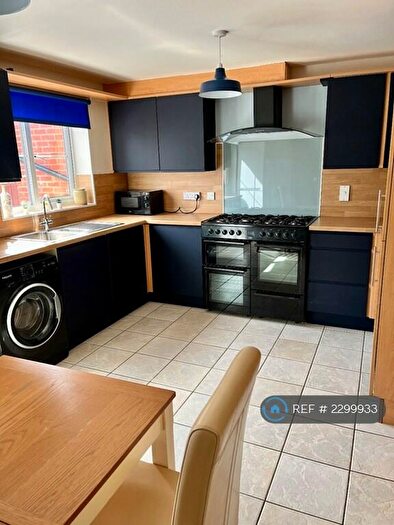 5 Bedroom Semi-Detached House To Rent In Pishmire Close, Norwich Walking Distance From Uea And Hospital, NR5