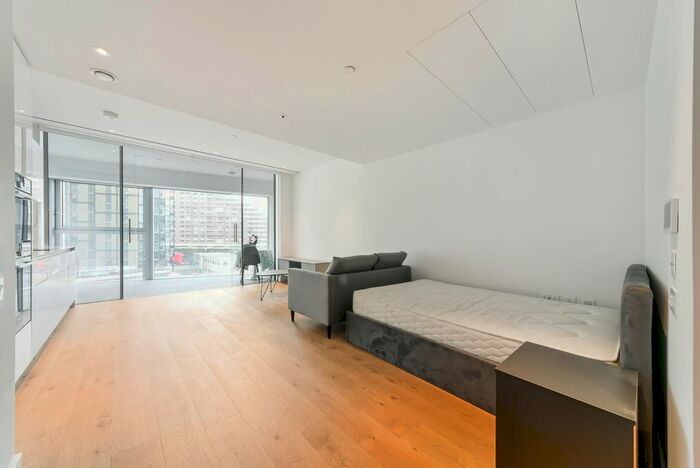 Studio To Rent In Oakley House, Battersea Power Station, London, SW11
