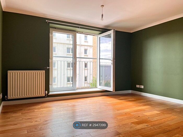 2 Bedroom Flat To Rent In Pilrig Heights, Edinburgh, EH6