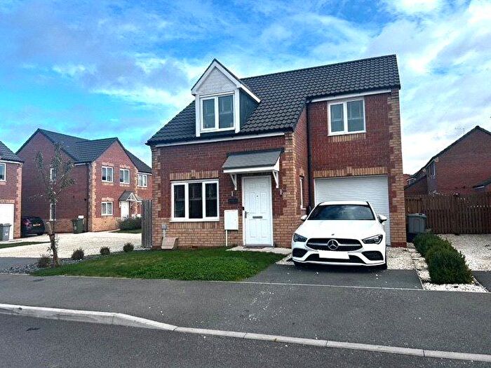 3 Bedroom Detached House For Sale In Poppy Avenue, New Ollerton, Newark, Nottinghamshire, NG22