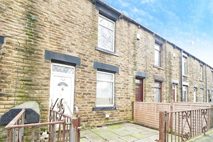 2 Bedroom Terraced House For Sale In Doncaster Road, Barnsley, S70