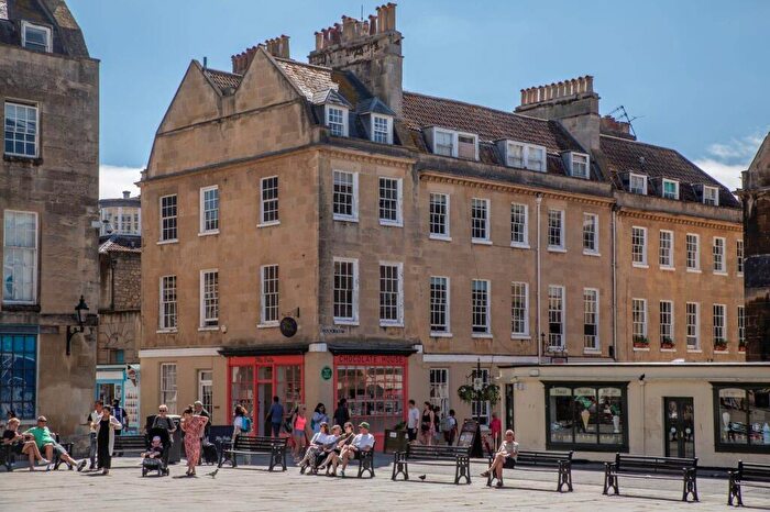 2 Bedroom Apartment To Rent In Church Street, BA1