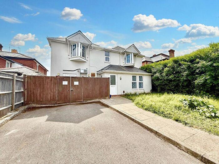 1 Bedroom Apartment To Rent In St. Johns Road, Hedge End, SO30