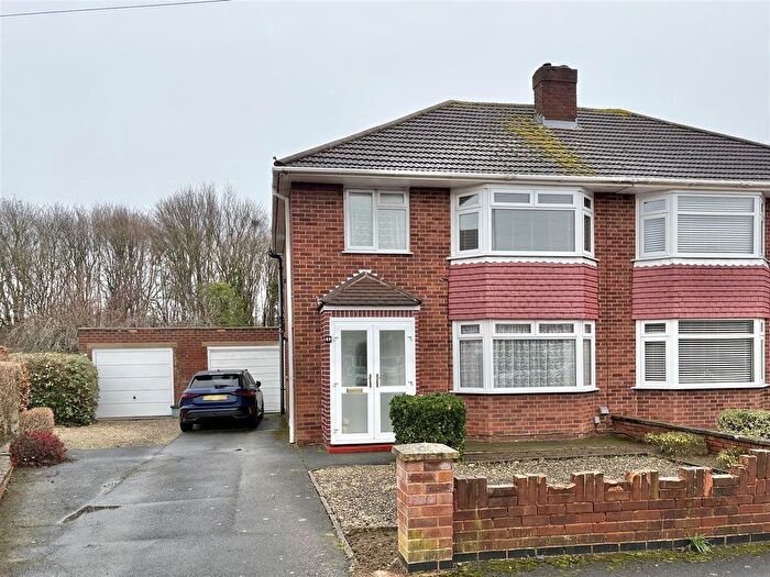 3 Bedroom Semi Detached House For Sale In Liddington Road, Longlevens, Gloucester, GL2