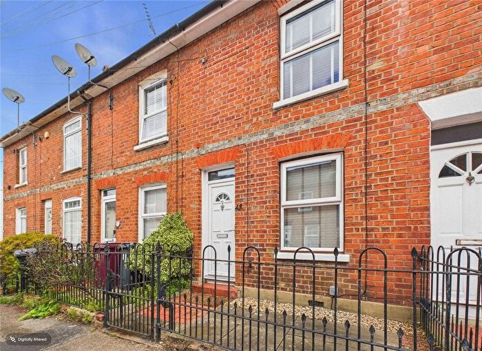 2 Bedroom Terraced House To Rent In Sherman Road, Reading, Berkshire, RG1