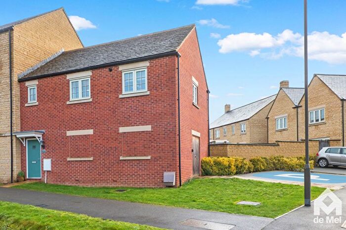 1 Bedroom Flat For Sale In Windsor Road, Moreton-In-Marsh, GL56