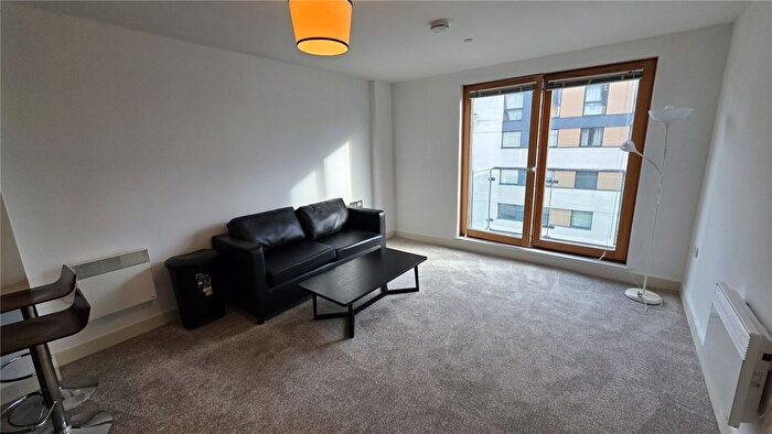 1 Bedroom Flat For Sale In Cypress Place, New Century Park, Manchester, M4