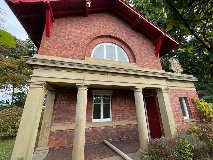 2 Bedroom Chalet To Rent In Cefn Road, Wrexham, LL13