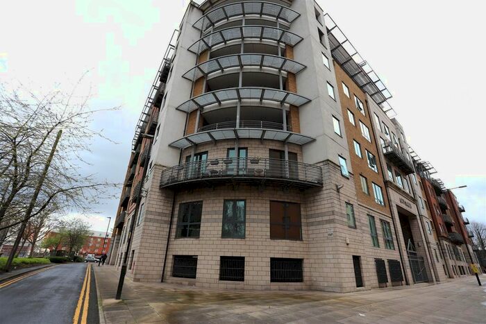 2 Bedroom Flat To Rent In City Road East, Manchester, M15