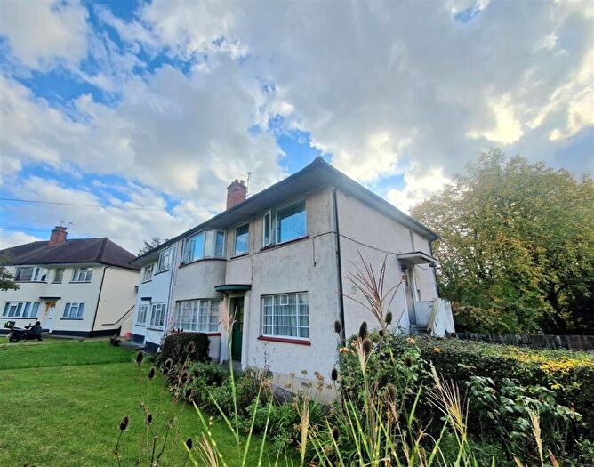 2 Bedroom Maisonette To Rent In Sudbury Croft Quiet Cul-de-sac, HA0