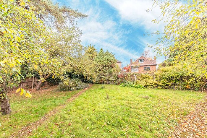 2 Bedroom Bungalow For Sale In Silverston Way, Stanmore, HA7