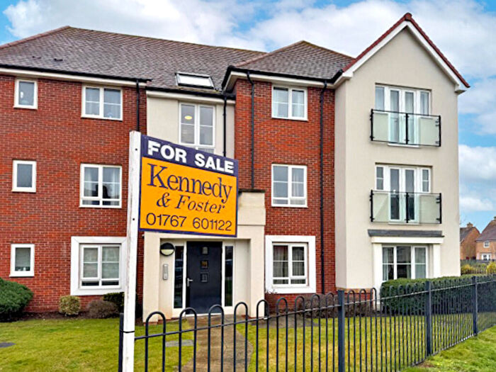 2 Bedroom Apartment For Sale In Hawking Drive, Biggleswade, SG18