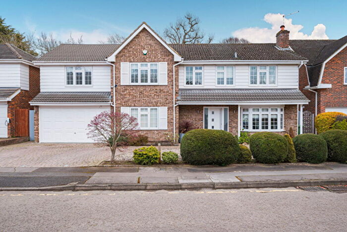 4 Bedroom Detached House For Sale In Robin Hill Drive, BR7