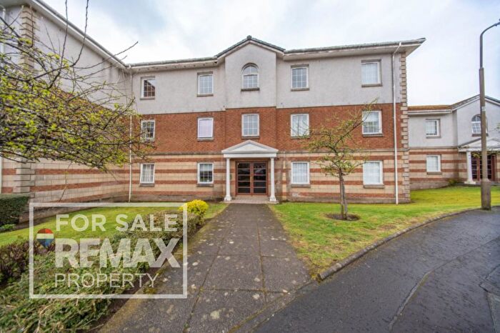 2 Bedroom Flat For Sale In Taylor Green, Deer Park, Livingston, EH54