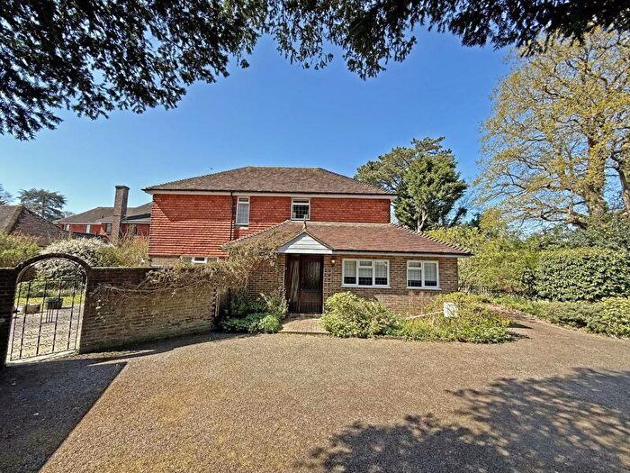 4 Bedroom Detached House For Sale In London Lane, Cuckfield, RH17