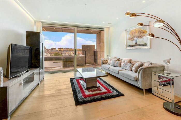 3 Bedroom Flat To Rent In Nova, Buckingham Palace Road, Westminster, London, SW1W