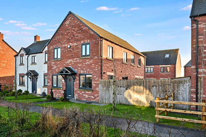 3 Bedroom Semi Detached House For Sale In Elms View, Ashbourne, DE6