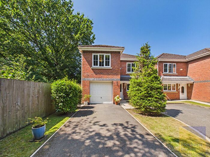 3 Bedroom Detached House For Sale In Old Wood Road, Penwortham, Preston, PR1