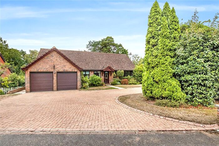 4 Bedroom Detached House For Sale In Liphook Road, Whitehill, Hampshire, GU35