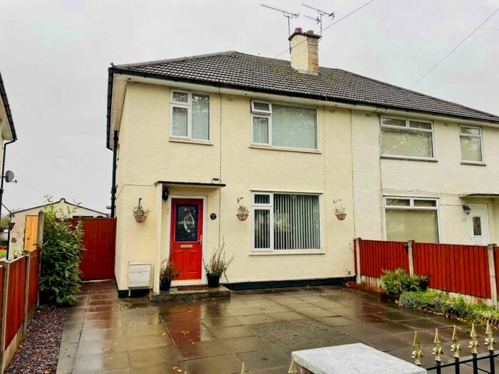 3 Bedroom Semi-Detached House To Rent In Lime Tree Avenue, Crewe, CW1