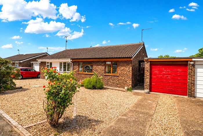 2 Bedroom Bungalow For Sale In Culverlands Crescent, Ash, Surrey, GU12
