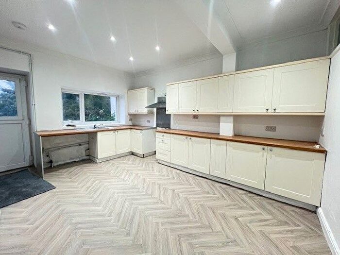 3 Bedroom Terraced House To Rent In Cwmamman Road, Ammanford, SA18